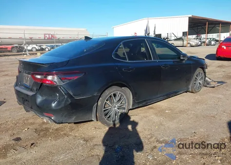 2022 Toyota Camry Se z USA, uszkodzony, nr VIN 4T1T11AK4NU621754